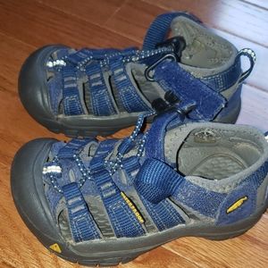 Sold Toddler Keen's